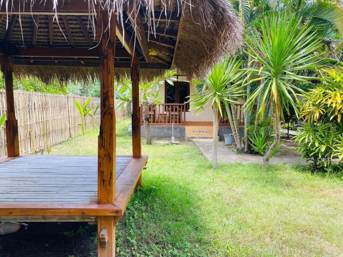 Puring Bungalows Gili Air Exterior photo
