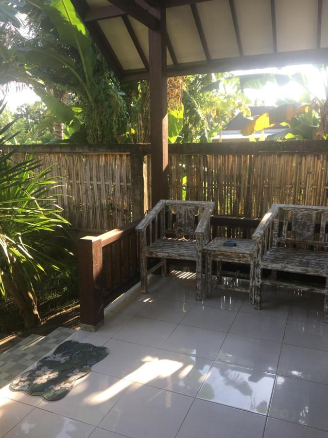 Puring Bungalows Gili Air Exterior photo