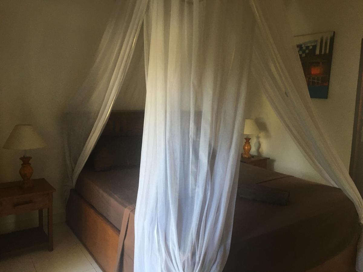 Puring Bungalows Gili Air Exterior photo