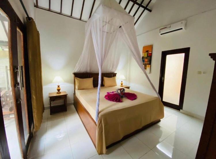 Puring Bungalows Gili Air Exterior photo