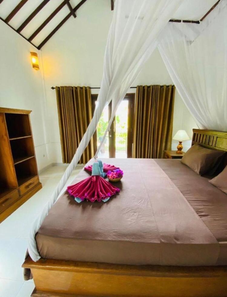 Puring Bungalows Gili Air Exterior photo