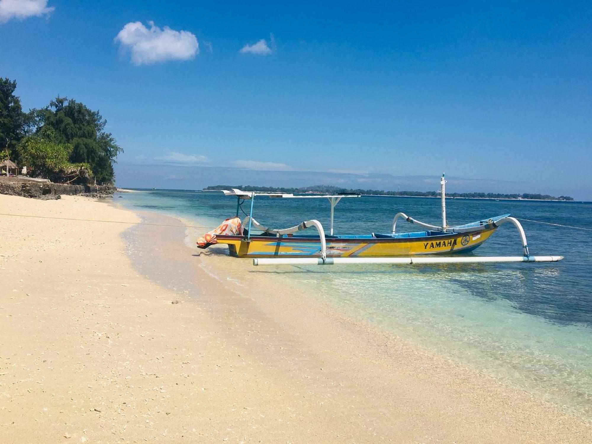 Puring Bungalows Gili Air Exterior photo